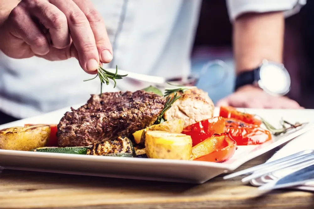 cuisinier-plat de viande